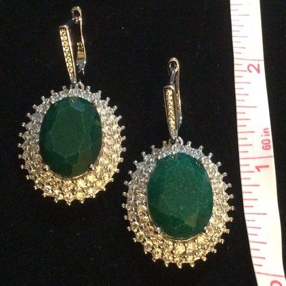Elegant Genuine Emerald Earrings - Picture 7 of 7